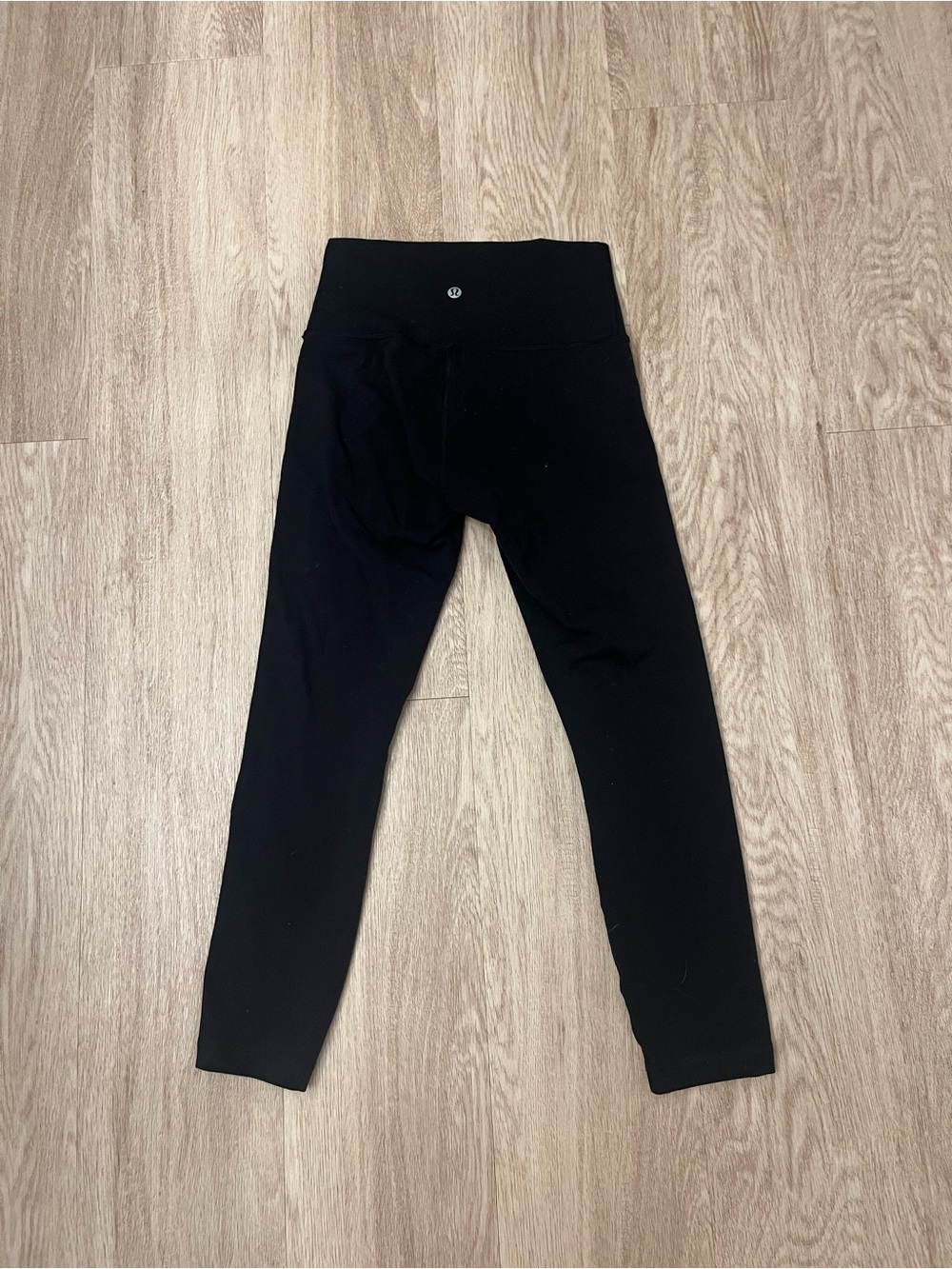 lululemon capris - Picture 3 of 3